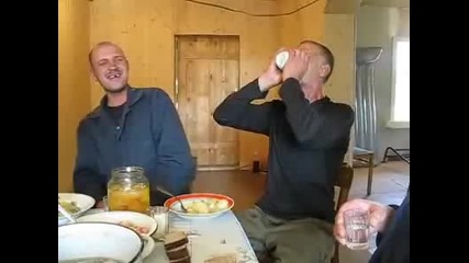 Това е пълен алкохолик !!!