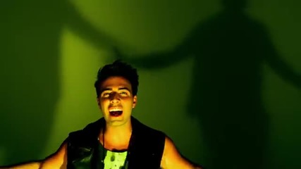 Jencarlos Canela ft. J Balvin – Tu Sombra