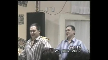 Близнаците Ицо и Жечко 