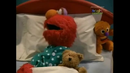Andrea Bocelli пее на Elmo за да заспи 