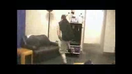Drowning Pool - Killin Me