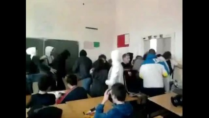 Така се кара един учебен час хаха