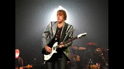Bon Jovi - Get Ready - Live from Honolulu 