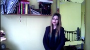 Двойничка на Avril Lavigne пее песента " Why "