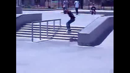 skateboard ollie