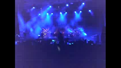 Dimmu Borgir излизат на сцената 