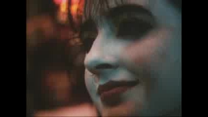 The Stranglers - Strange Little Girl