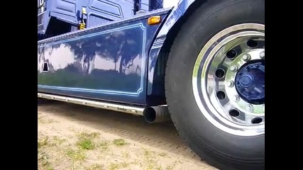 Scania 143m 420 V8