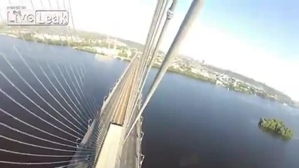 И украинците неотстъпват по лудост на руснаците