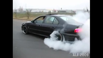 Bmw E39 M5 Burnout v pleven 