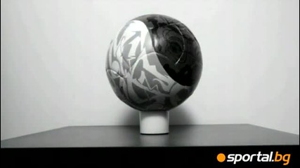 Юар 2010 графити върху топка