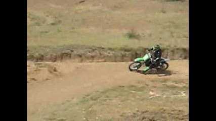 Motocross v Kali Petra