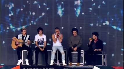 One Direction изпълняват Little Things на фестивала Big Weekend Glasgow