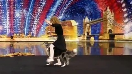 Тина и танцуващото куче - Великобритания търси талант 