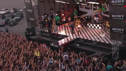 Miley Cyrus ft. Will. I. Am - Fall Down