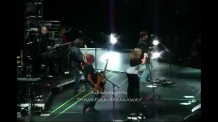 Kelly Clarkson Walk Away Live Zootopia, East Rutherford, New Jersey May 2009 