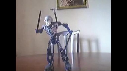 Танцуващ Робот