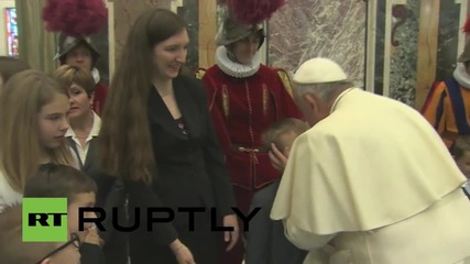 Vatican: Pope Francis meets with families of Swiss Guards