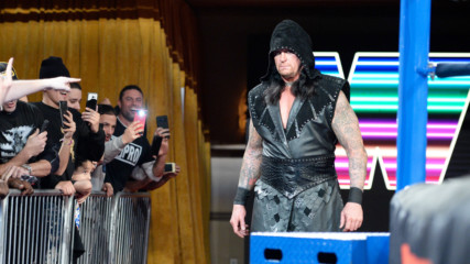 The Undertaker returns: Raw 25, Jan. 22, 2018