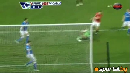Бербатов отново бележи! Юнайтед 5:0 Уигън