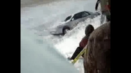 Subaru Impreza Wrx - инцидент на снежно рали 
