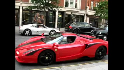 Как се кара Ferrari Enzo в Лондон