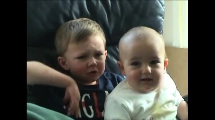Charlie bit my finger - again ! 