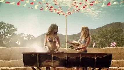 супер секси реклама за хамбургери - секси хапки