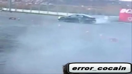Bmw M6 Doing Donuts 