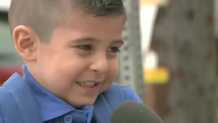 Репортерка направи детето разревано на първия си учебен ден