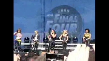The Pussycat Dolls - Jai Ho Live In Detroit 04.04.2009