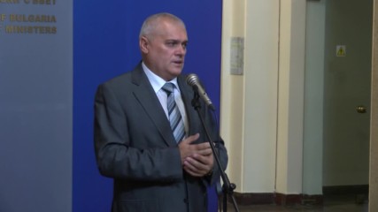 Валентин Радев за поисканата му оставка: Изненадан съм