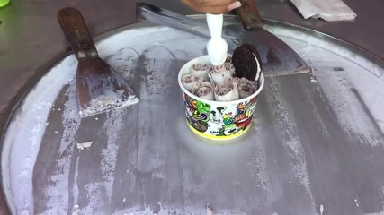 Домашно направен Пържен Сладолед по улиците на Тайланд (с бисквитки Орео)!!!