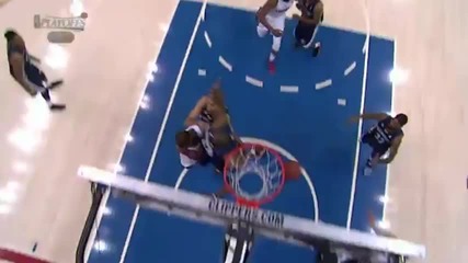 Blake Griffin Strong And-one Dunk