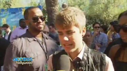 Интервю с Джъстин Бийбър и Селена Гомез ( Teen Choice Awards 2011 )