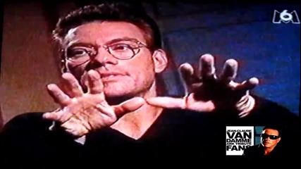 Звездата Жан - Клод Ван Дам дава интервю за филма си Ченге във Времето (1994)
