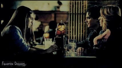Damon & Elena ~~ Kiss,kiss [humor]