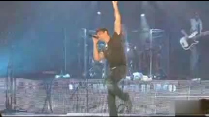 Enrique Iglesias - Tired of being sorry (live)