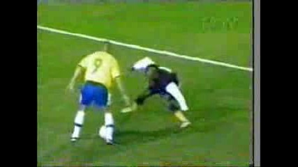 football skills Zidane vs Ronaldo and Ronaldinho
