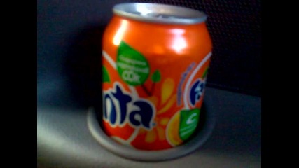 Кутийка Fanta се врътка :d