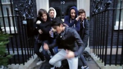 One Direction - One Way Or Another / Teenage Kicks - Official Music Video