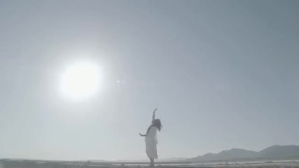 Demi Lovato-skyscraper