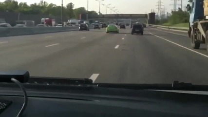 Nissan Gtr бяга от полицията