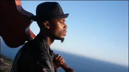 B.o.b ft. Hayley Williams & Eminem - Airplanes New Remix 2010