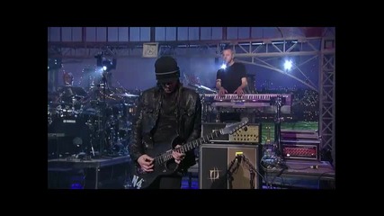 Rihanna - Whats My Name - 11.16.10 (late Show With David Letterman) 