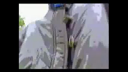 Луди бабки се бият 