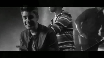 Justin Bieber - Fa La La ft. Boyz Ii Men