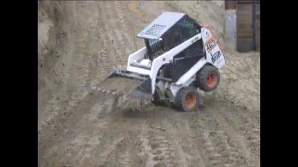 Bobcat 463 stunts