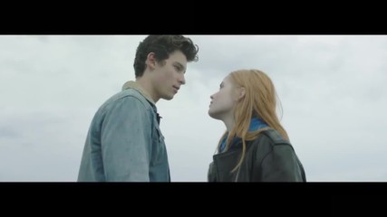 Shawn Mendes - There's Nothing Holdin' Me Back ( Официално Видео )