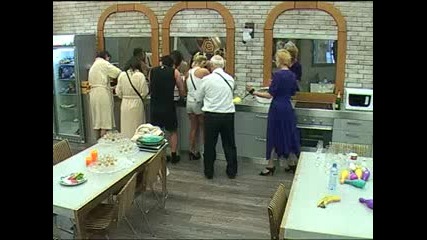 Big Brother Family Кой какво си има на рафтчето...